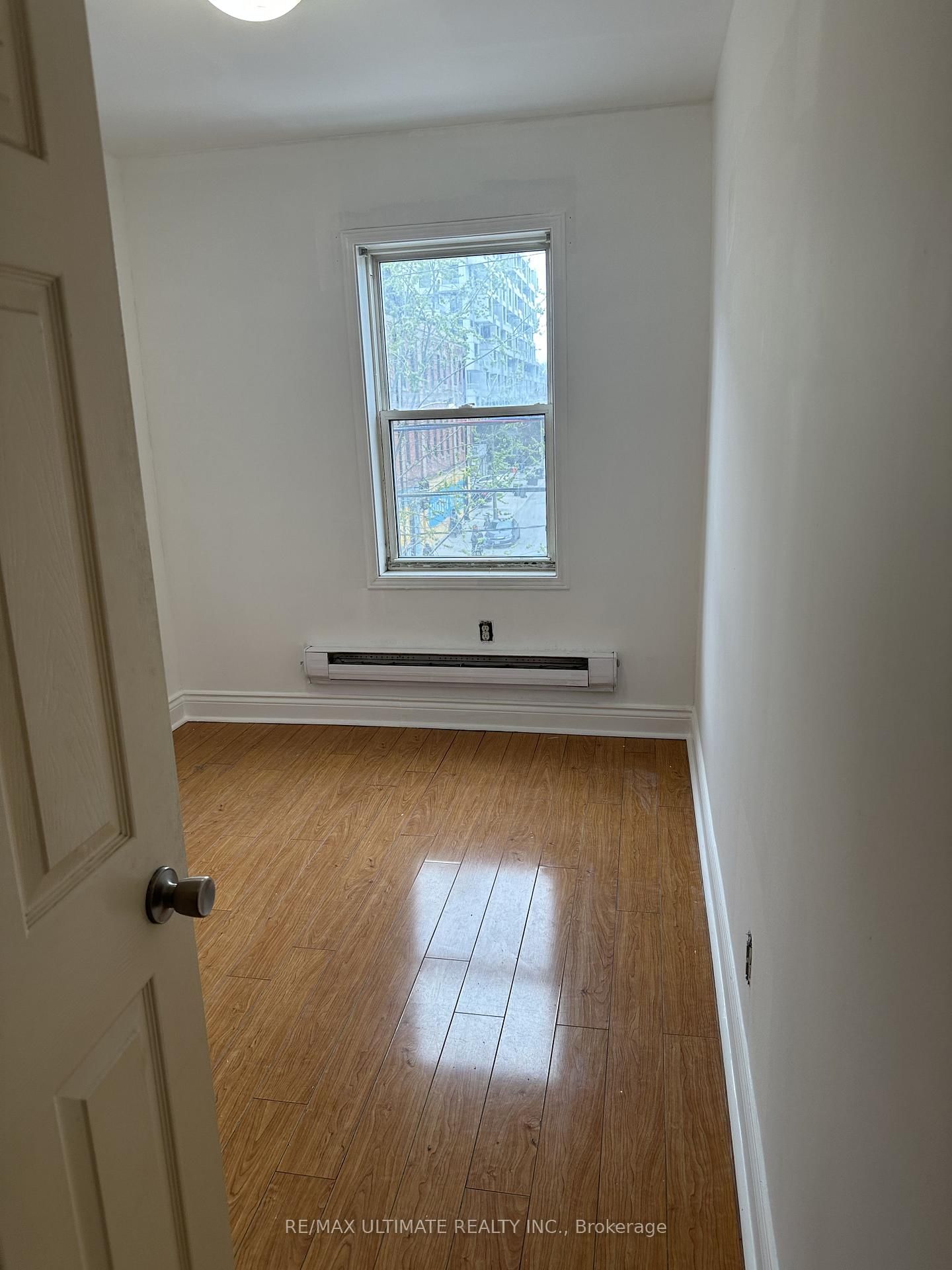 463 Queen Street W, Unit 3rd Floor - Photo 7