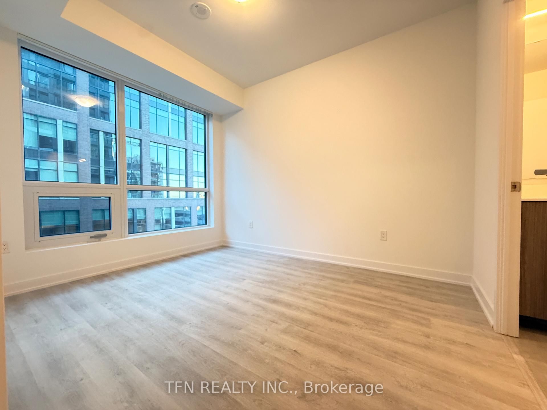 15 Richardson Street, Unit 727