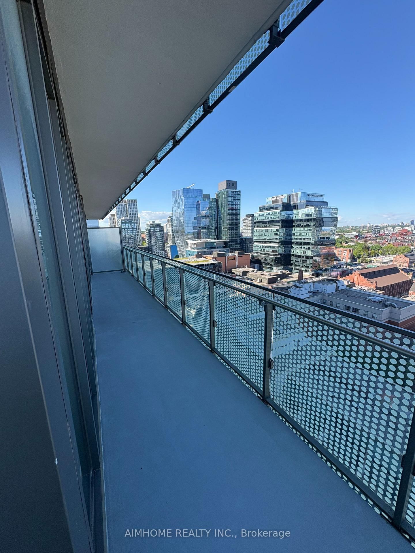 60 princess Street, Unit 1716 - Photo 20