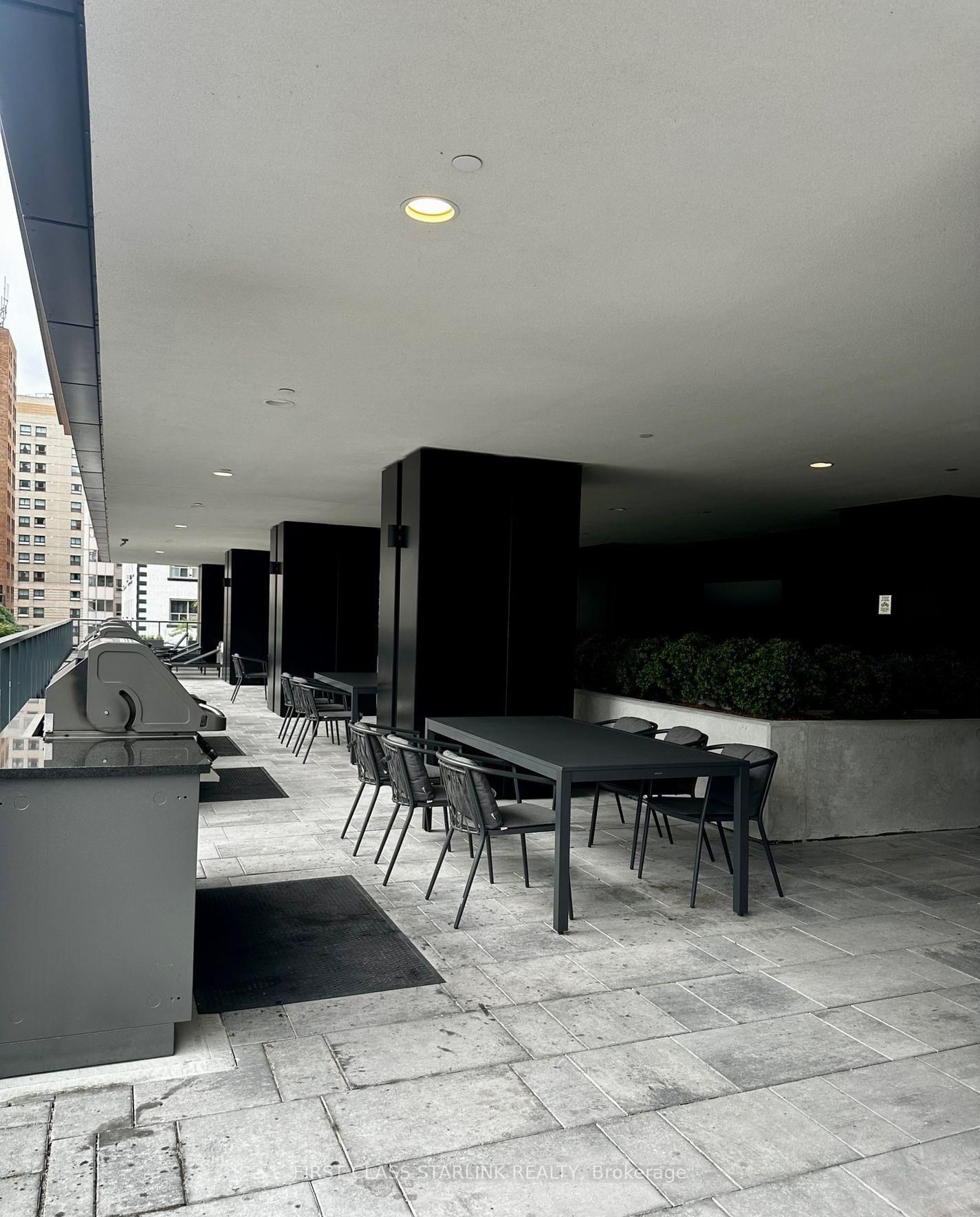 319 Jarvis Street, Unit 4305 - Photo 25