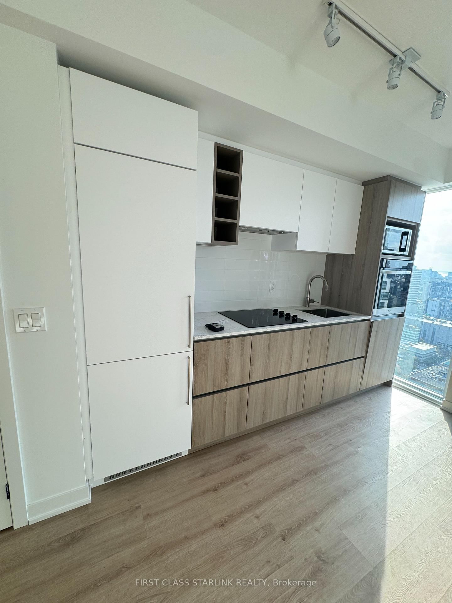 319 Jarvis Street, Unit 4305 - Photo 9