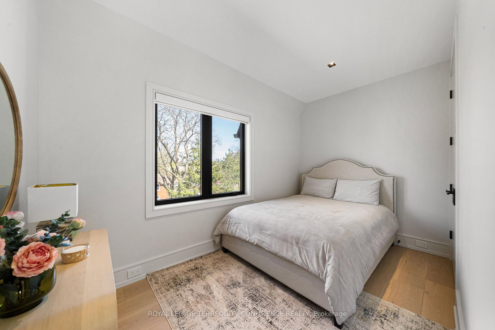 35 Nipigon Avenue • Toronto, ON photo 31