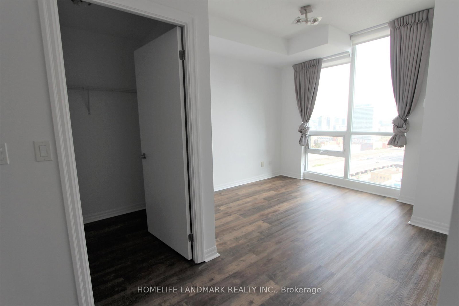 12 Yonge Street, Unit 2604 - Photo 8