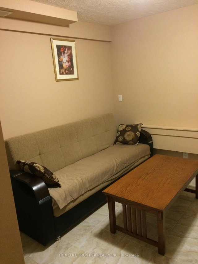 248 Shuter (Basement) Street