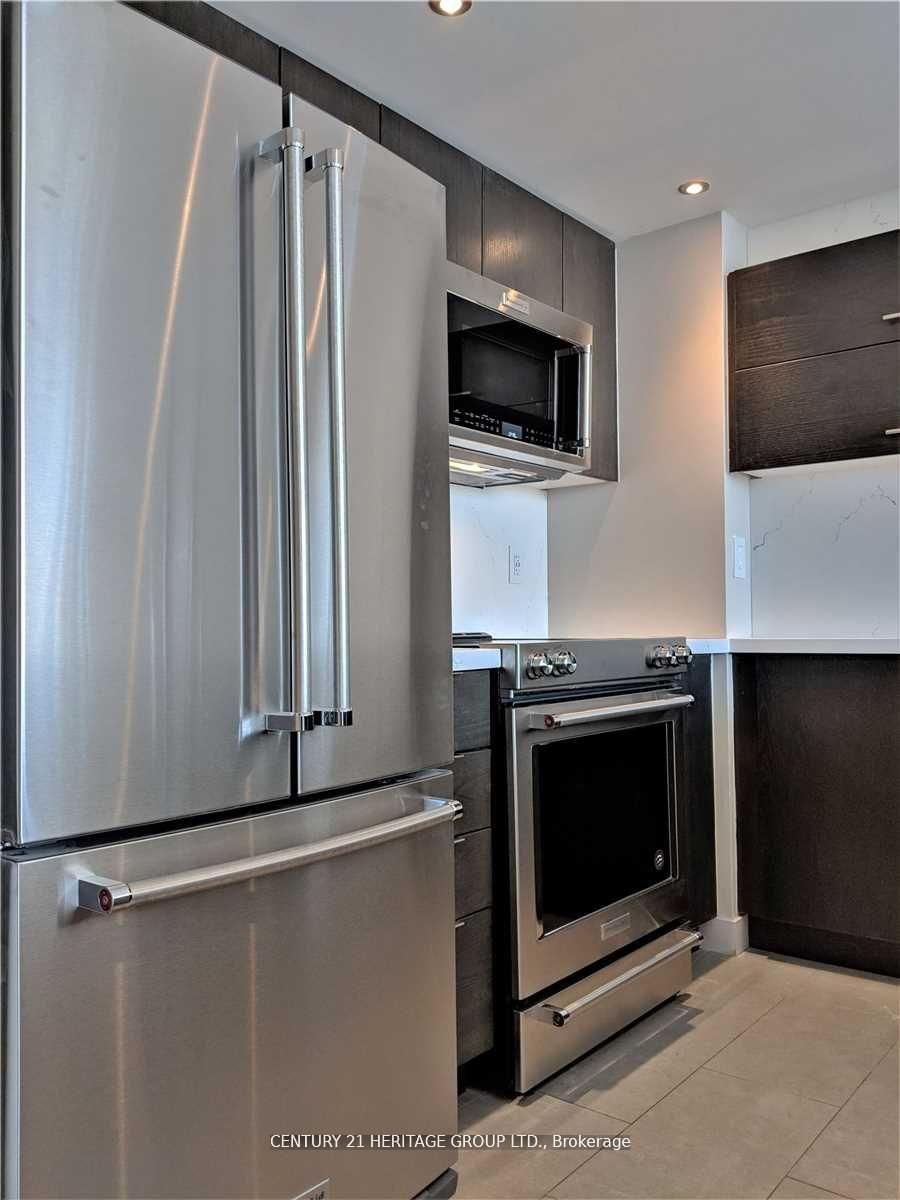 15 Fort York Boulevard, Unit 1910 - Photo 7