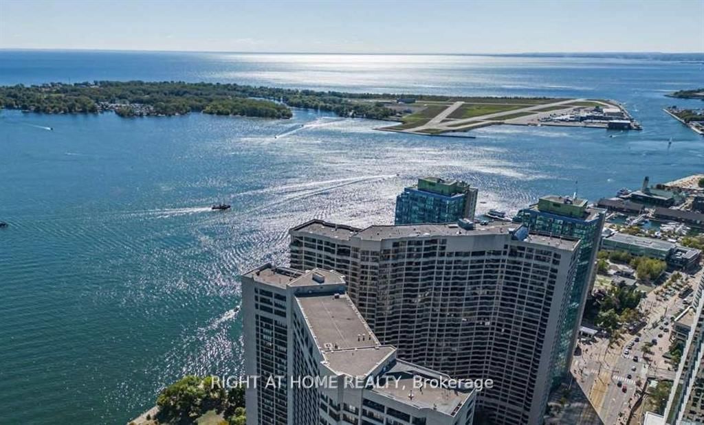 65 Harbour Square, Unit 3306 - Photo 35