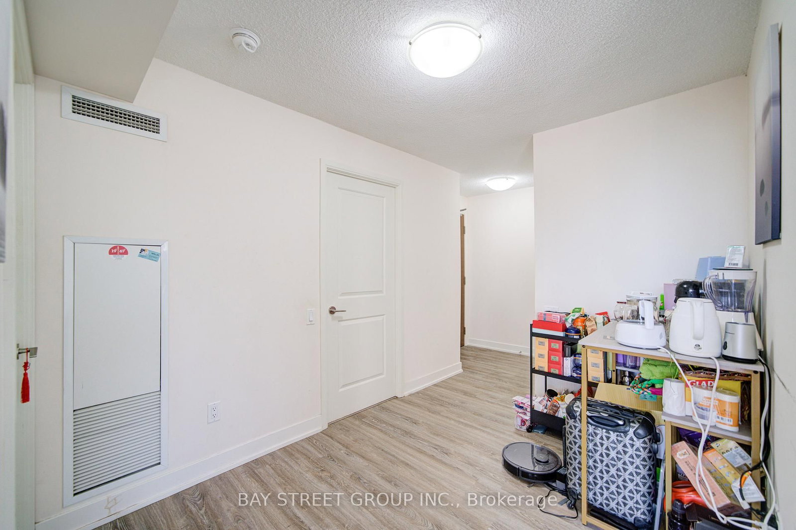 23 Sheppard Avenue E, Unit 1104 - Photo 11