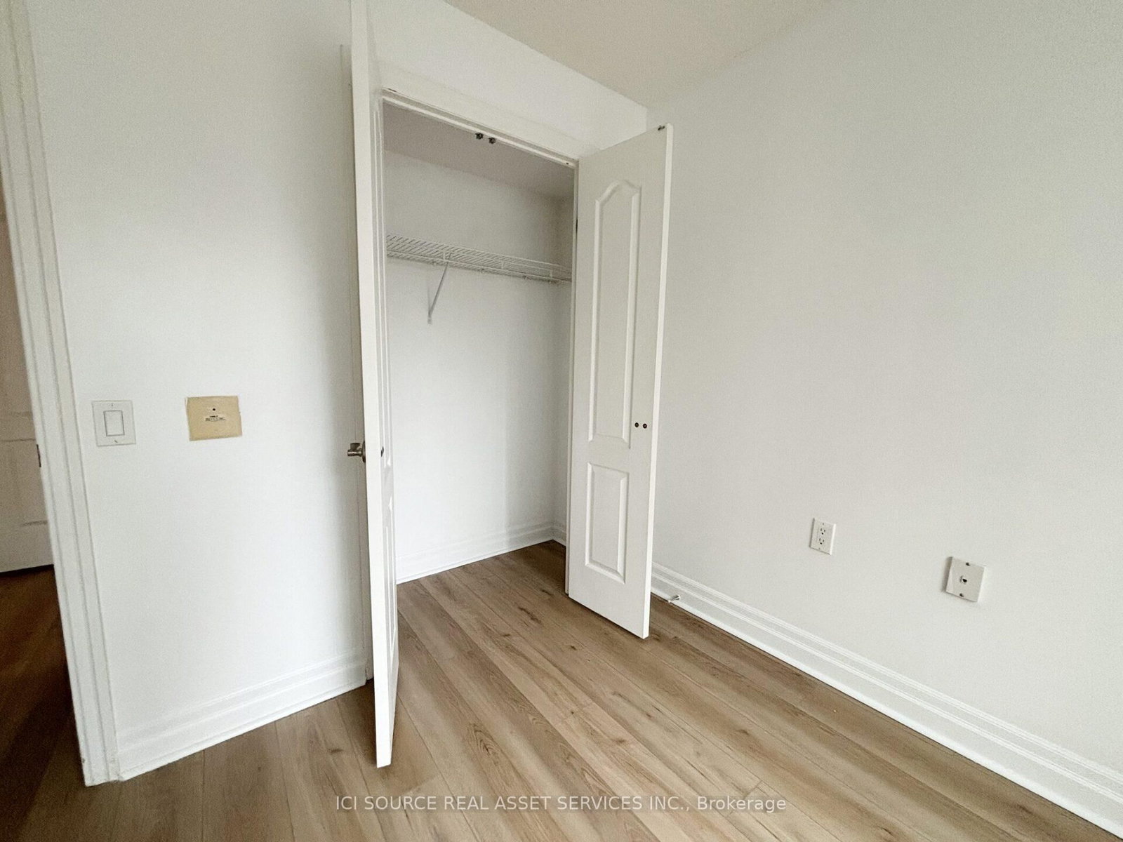 21 Hillcrest Avenue, Unit 206 - Photo 3