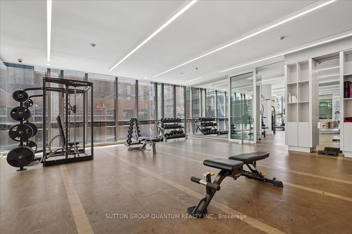 8 Charlotte Street, Unit 404 - Photo 18
