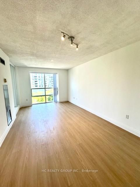 805-1 Pemberton Avenue, Toronto, ON, photo 2