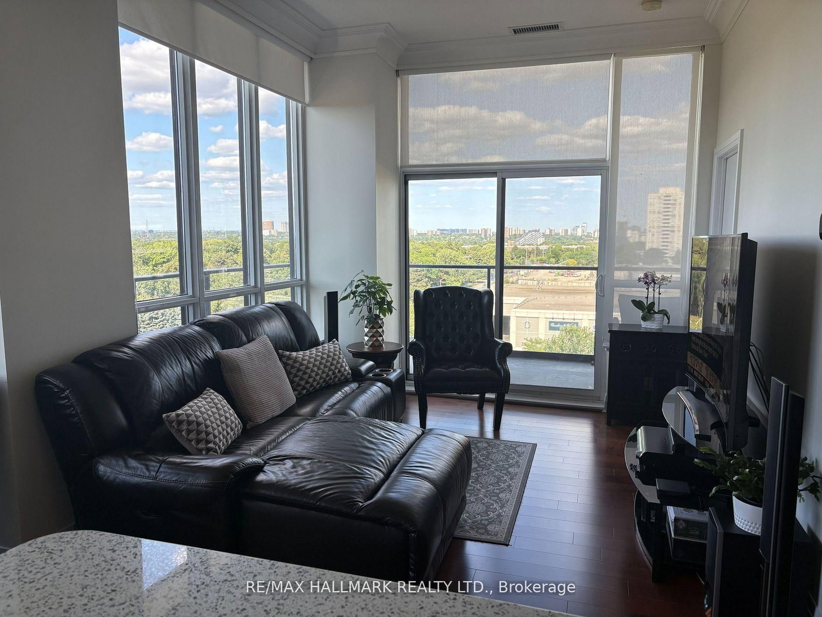 399 Spring Garden Avenue, Unit PH704 - Photo 3