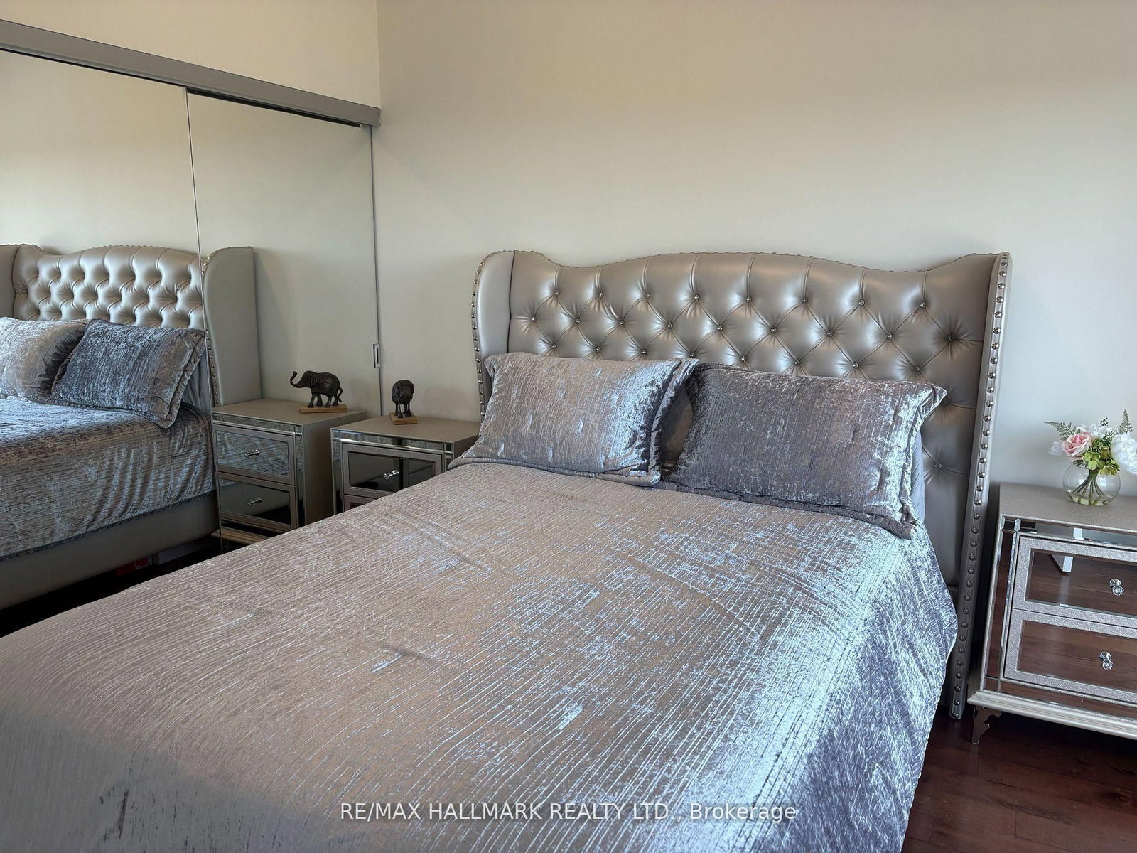 399 Spring Garden Avenue, Unit PH704 - Photo 4
