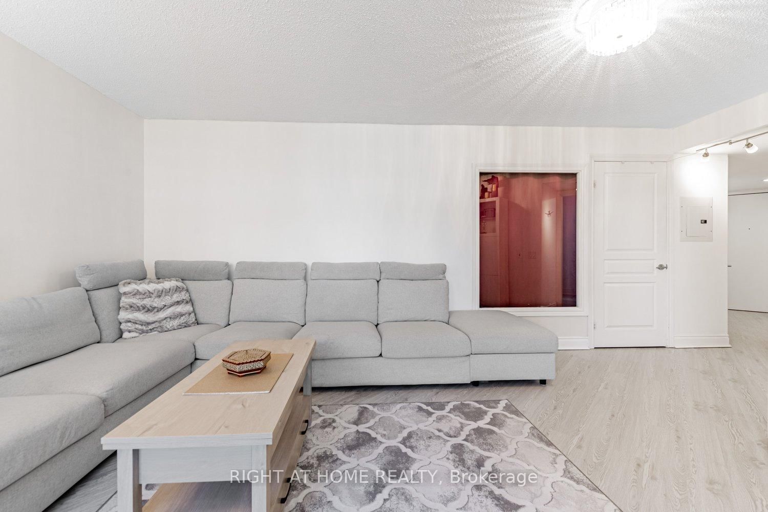 15 Northtown Way, Unit 1429 - Photo 12