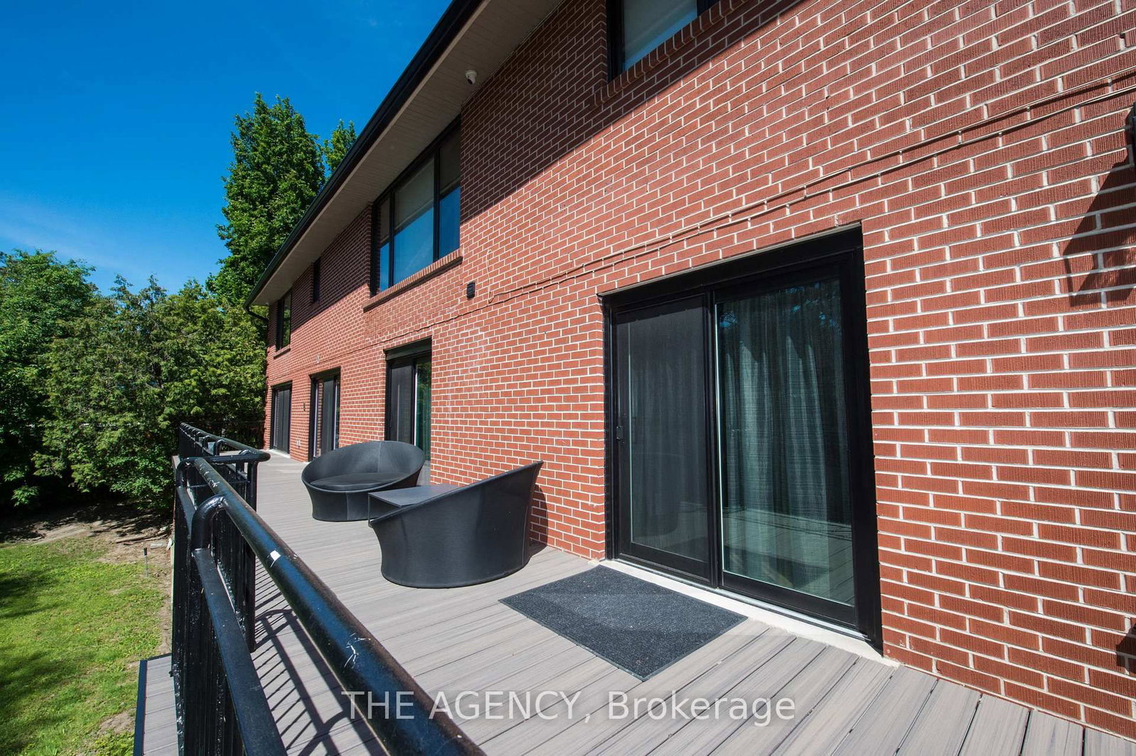 7 Shady Oaks Crescent • Toronto, ON photo 33