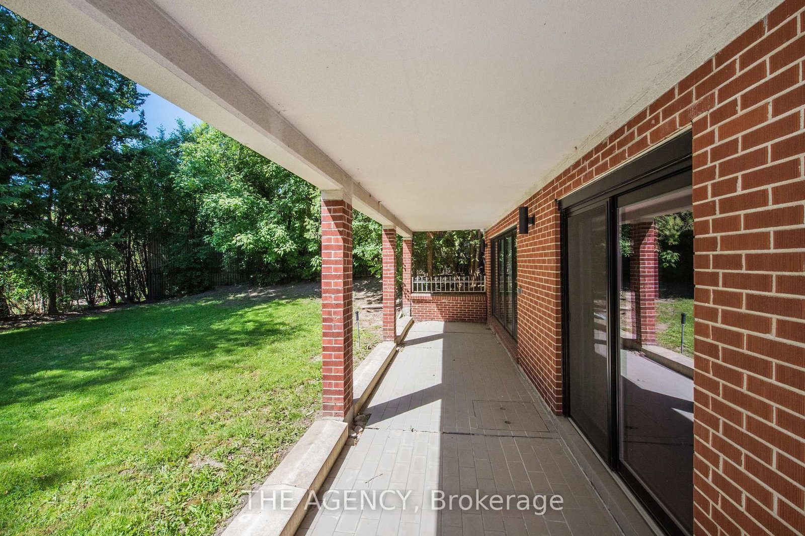 7 Shady Oaks Crescent • Toronto, ON photo 37