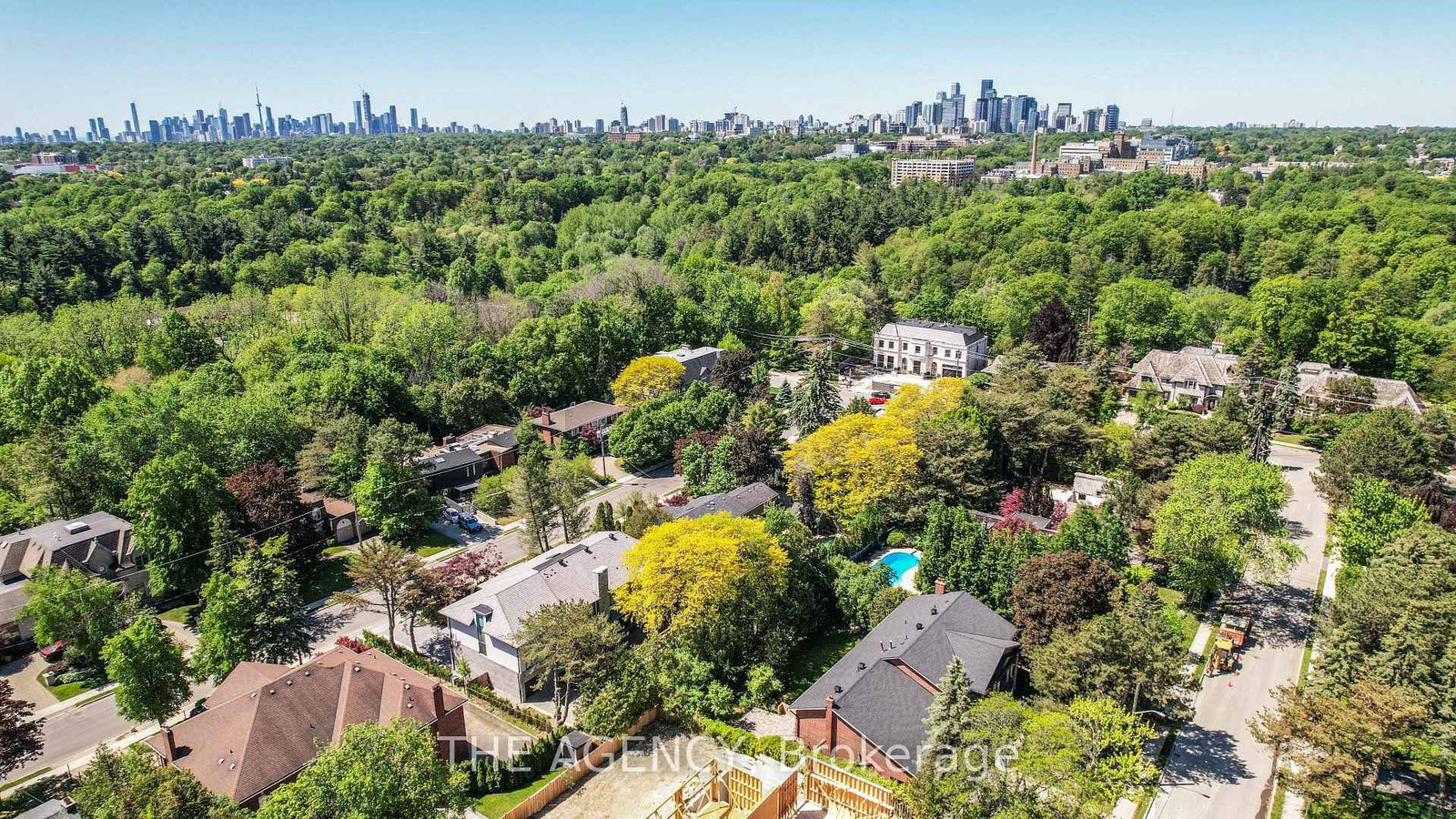 7 Shady Oaks Crescent • Toronto, ON photo 47