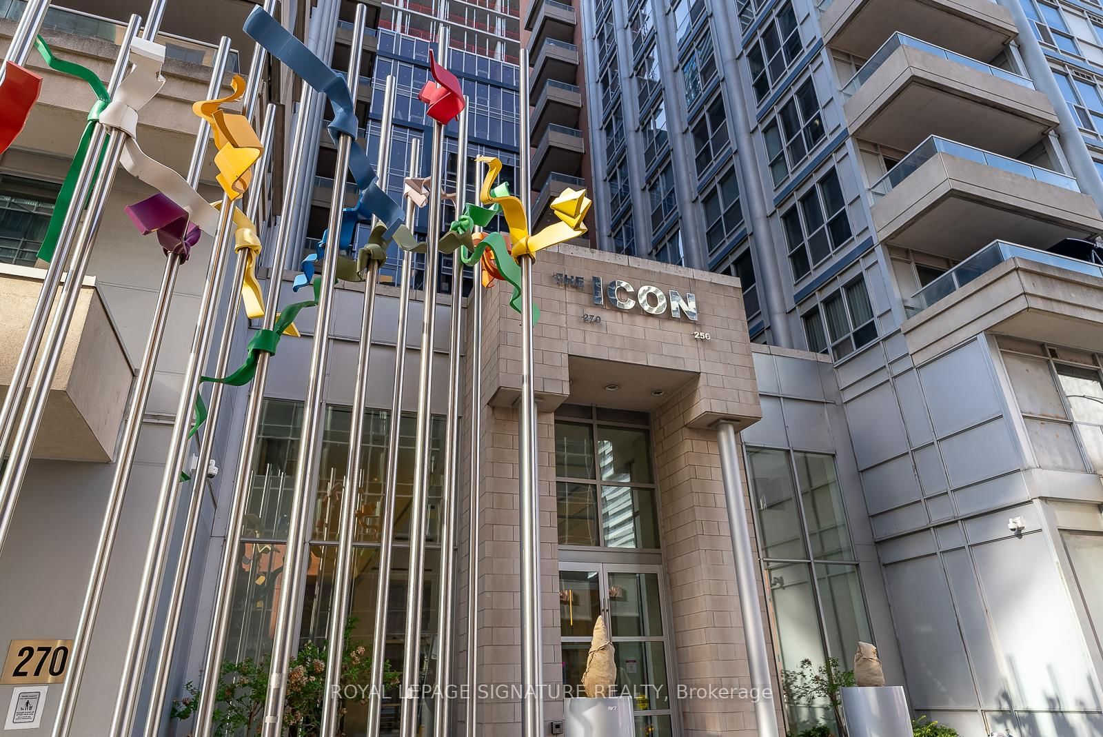 270 Wellington Street W, Unit 710 - Photo 20
