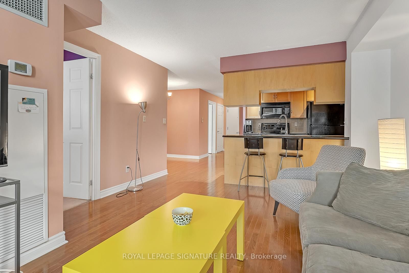270 Wellington Street W, Unit 710 - Photo 9