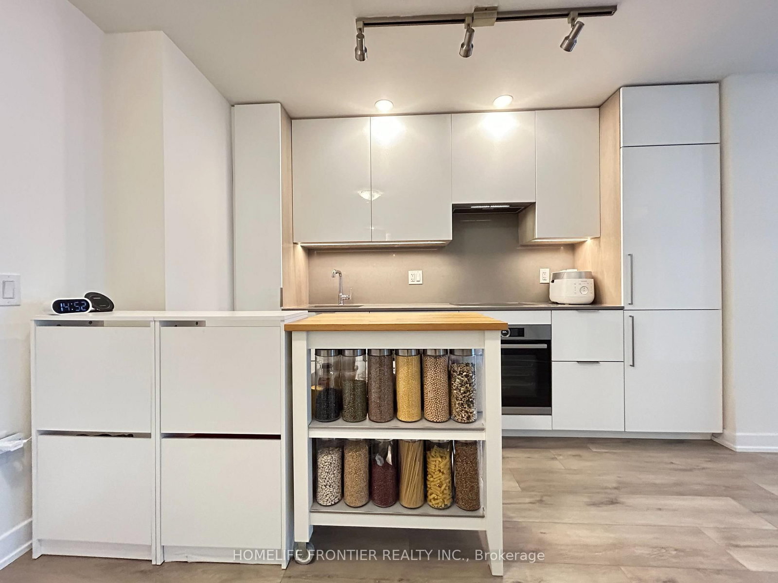 28 Freeland Street • #5403 • Toronto, ON photo 13