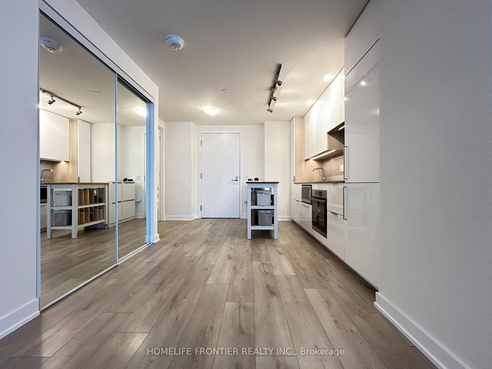 28 Freeland Street • #5403 • Toronto, ON photo 15
