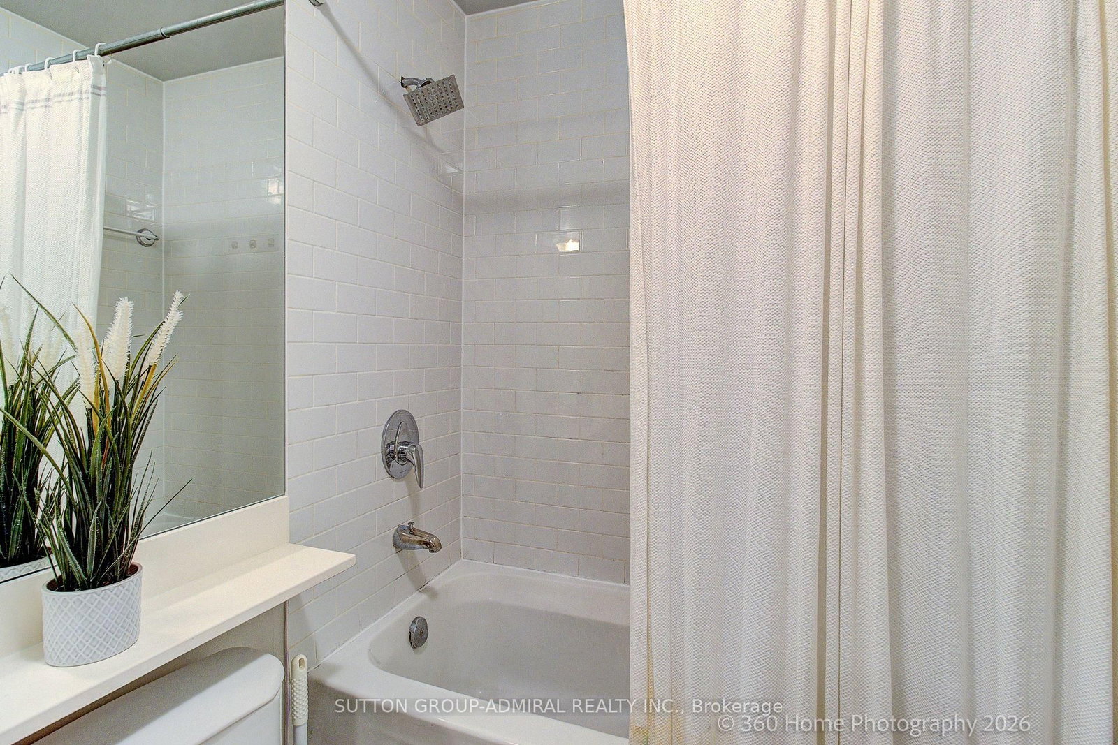 901 Queen Street W, Unit 208 - Photo 17