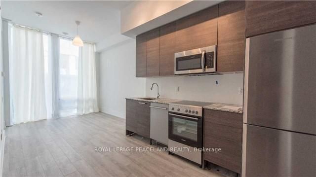 3604-28 Wellesley Street, Toronto, ON, photo 4