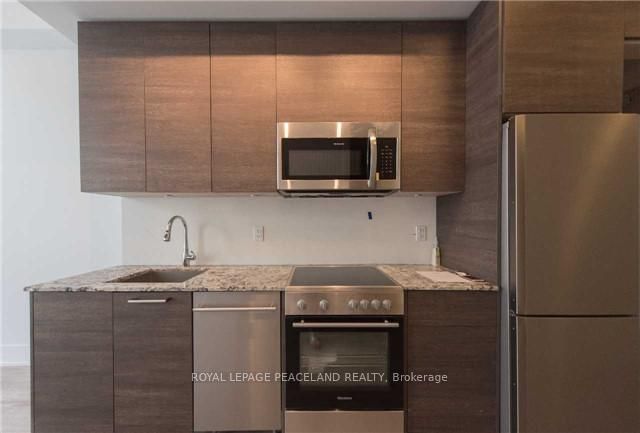 3604-28 Wellesley Street, Toronto, ON, photo 5