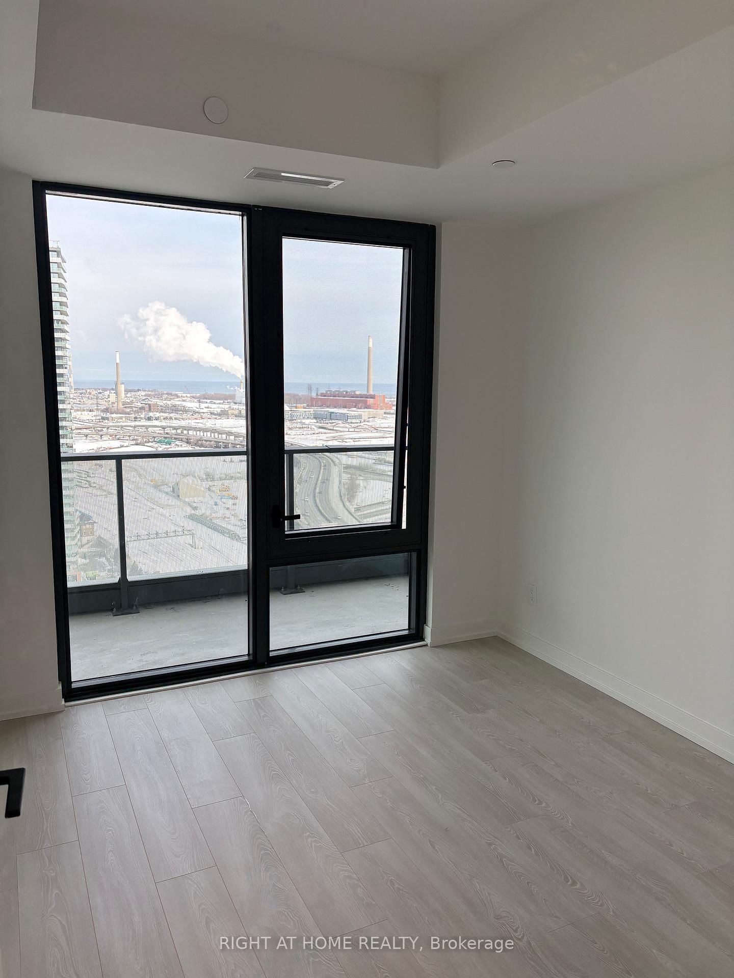 35 PARLIAMENT Street E, Unit 2711 - Photo 2