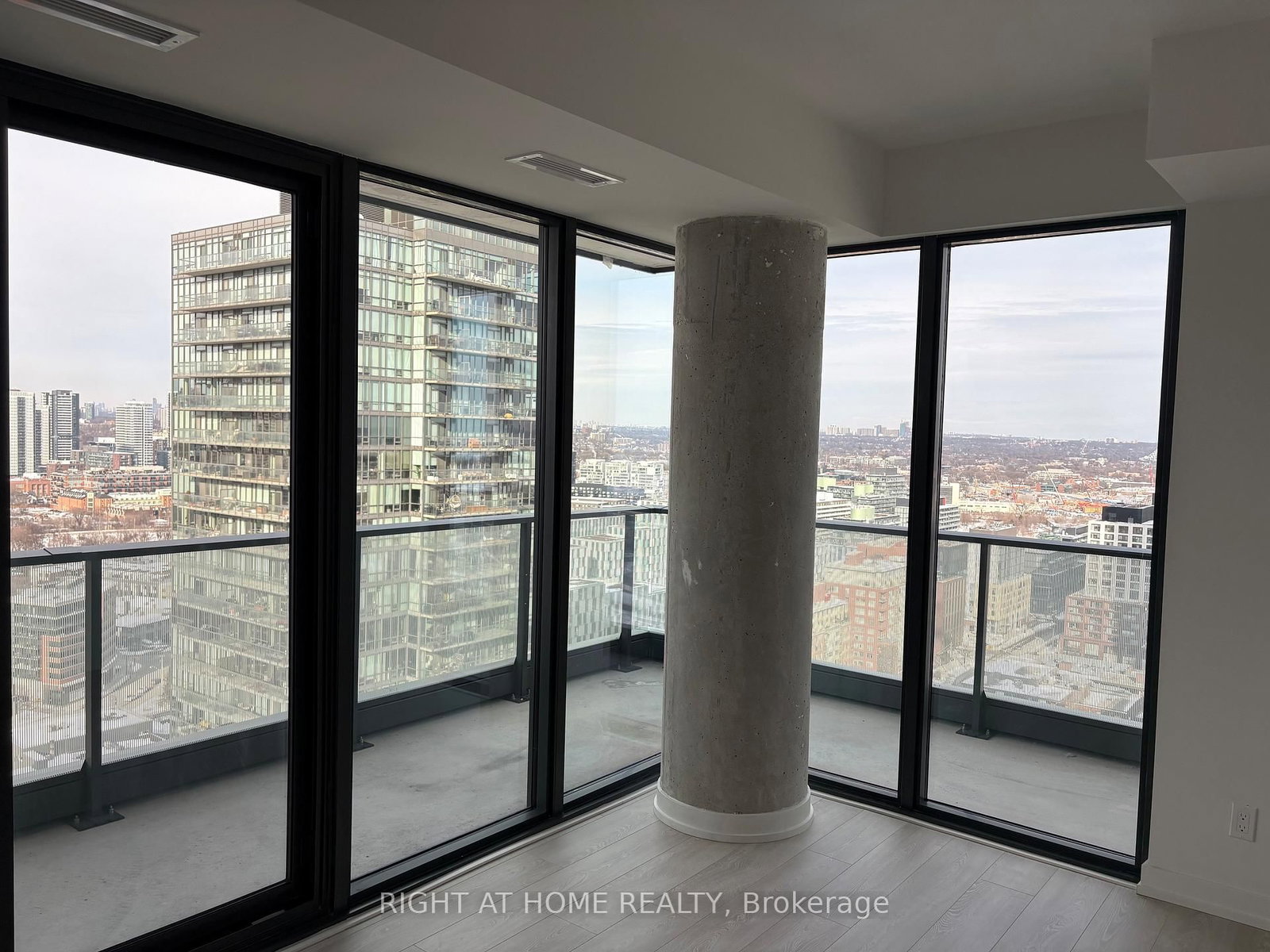 35 PARLIAMENT Street E, Unit 2711 - Photo 5
