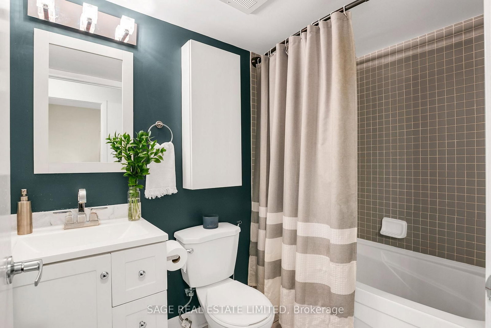 415 Jarvis Street, Unit 227 - Photo 19