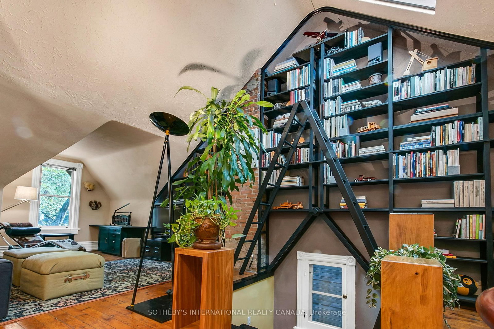 460 Wellesley Street E - Photo 26