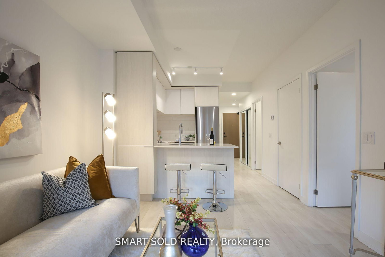 225 Sumach Street, Unit 606W - Photo 7