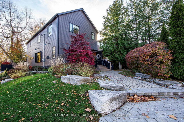 257 Manor Road E