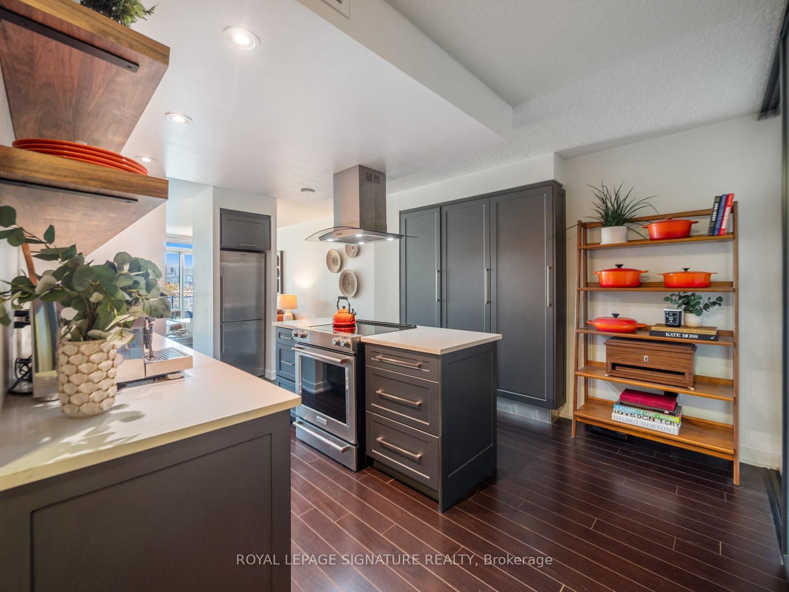 38 Dan Leckie Way • #1109 • Toronto, ON photo 5