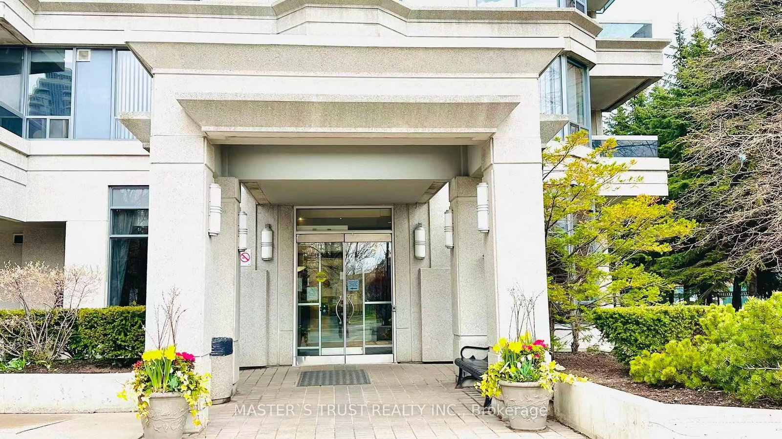1211-35 Finch Avenue, Toronto, ON, photo 2