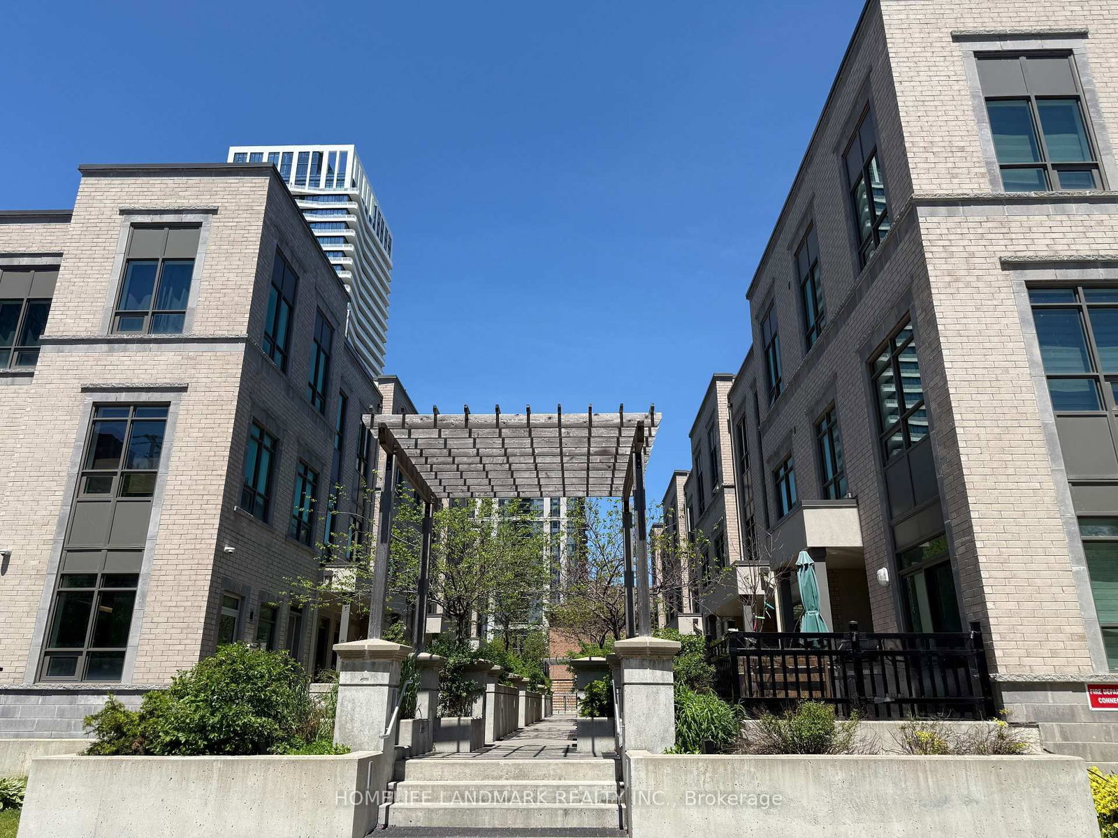 50 Holmes Avenue, Unit 3 - Photo 2