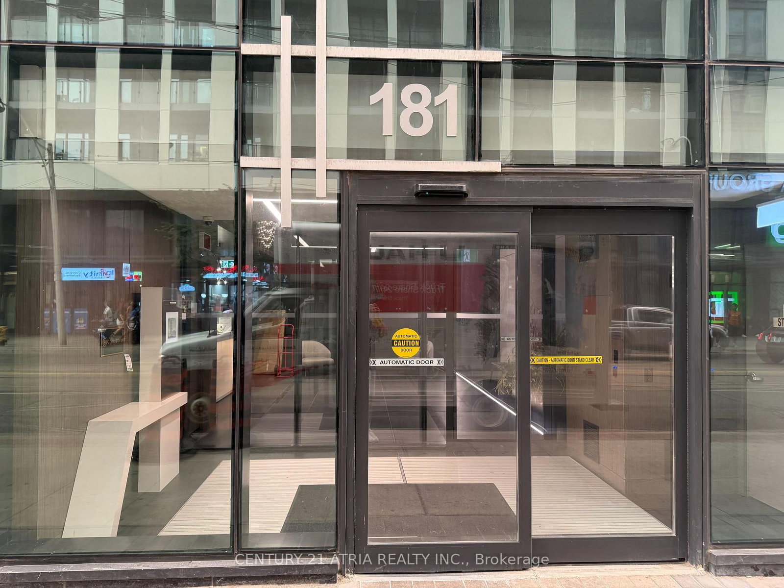 3910-181 Dundas Street, Toronto, ON