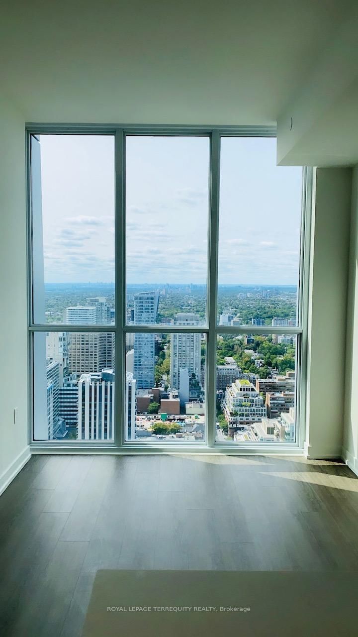1 Yorkville Avenue, Unit 4202