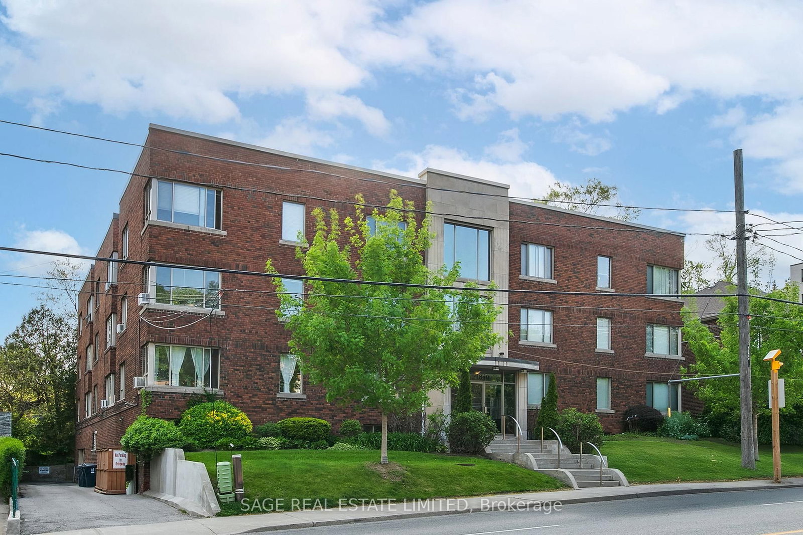 1840 Bathurst Street, Unit 204