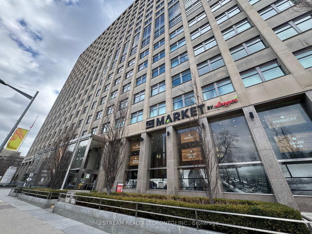 602 - 111 St.Clair Avenue W