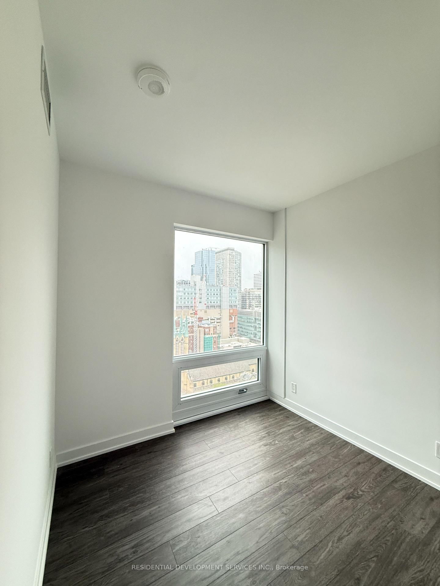 2110-88 Queen Street, Toronto, ON, photo 5