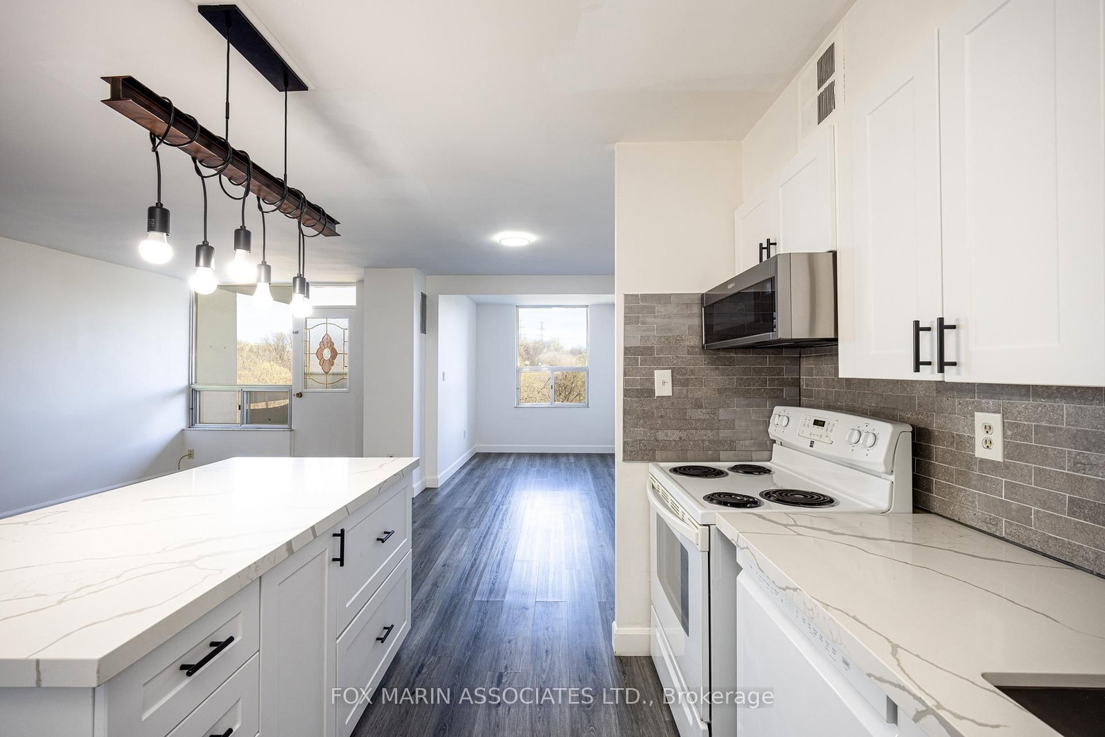 20 Edgecliff Golfway, Unit 312 - Photo 7