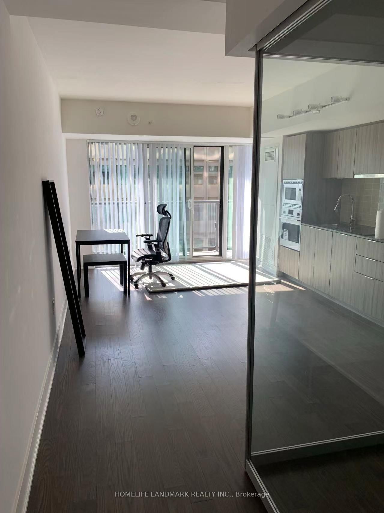 955 Bay Street, Unit 1808 - Photo 2