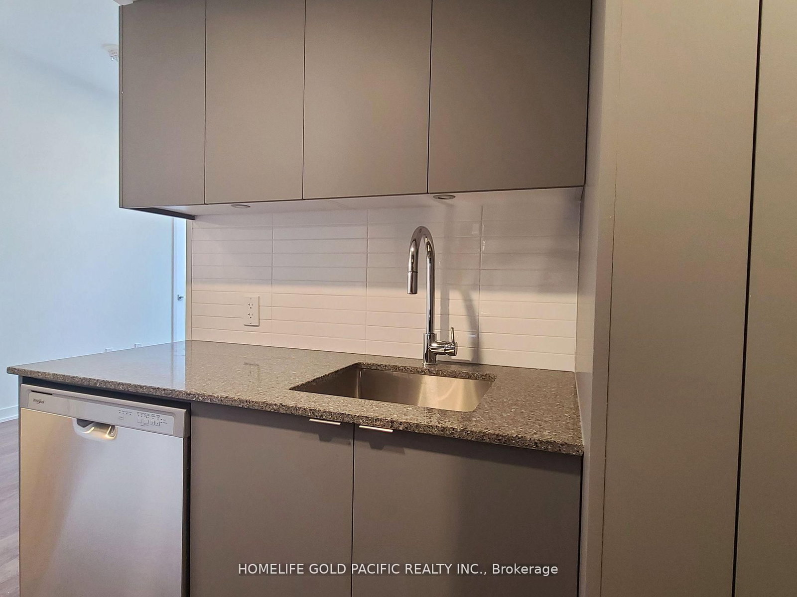 500 Wilson Avenue, Unit 1126 - Photo 7