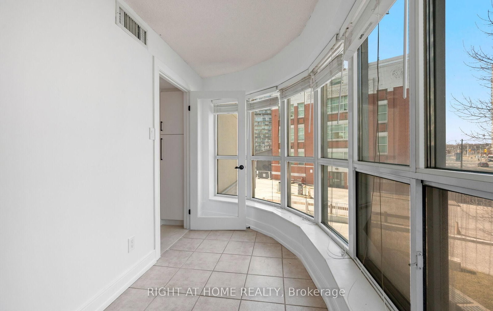 600 Queens Quay • #219 • Toronto, ON photo 25