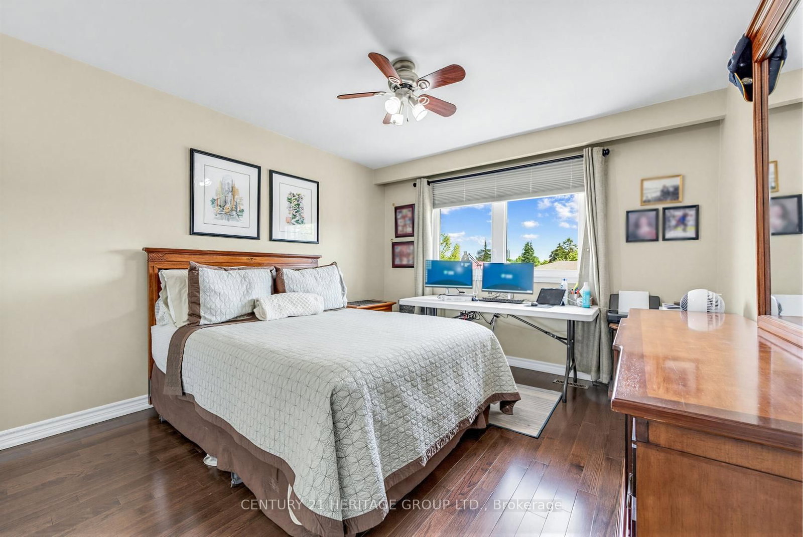 28 Manadon Drive • Toronto, ON photo 16
