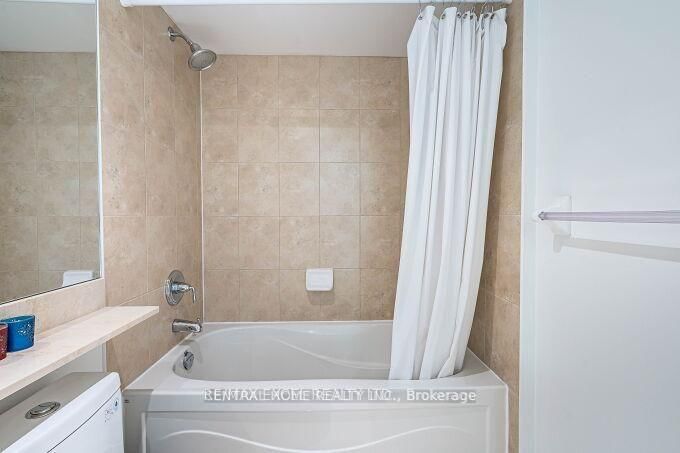 900 Mount Pleasant Road • #426 • Toronto, ON photo 18