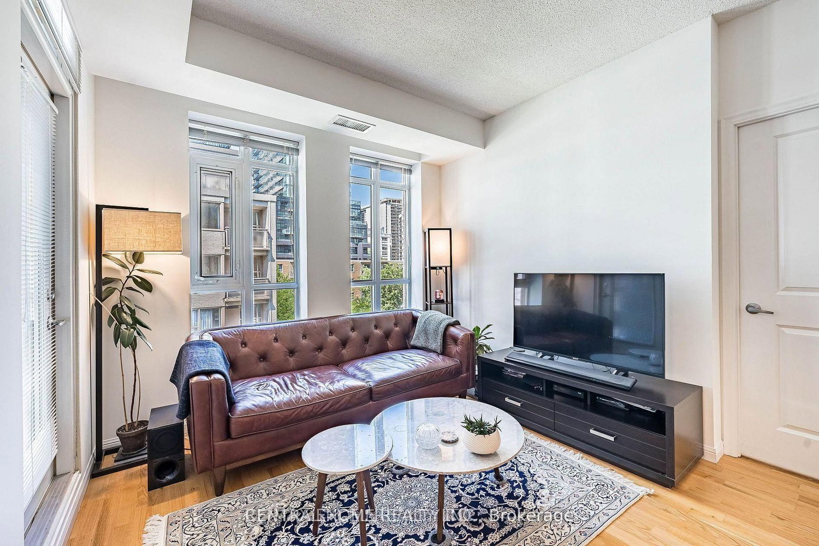 900 Mount Pleasant Road • #426 • Toronto, ON photo 4