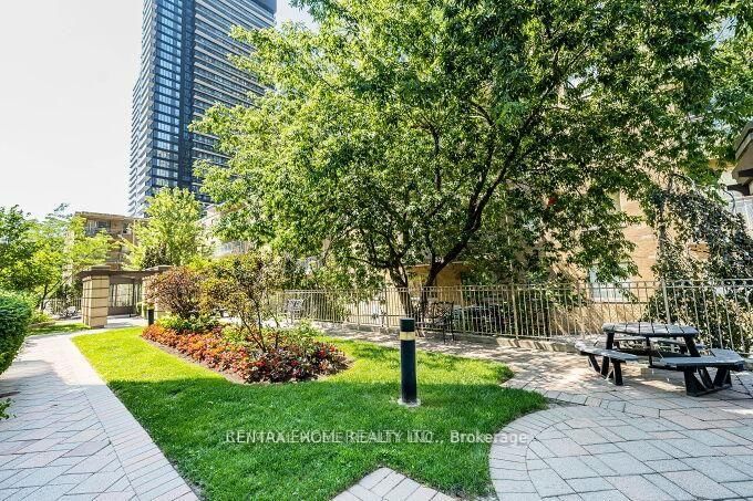 900 Mount Pleasant Road • #426 • Toronto, ON photo 40