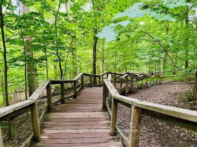 900 Mount Pleasant Road • #426 • Toronto, ON photo 45